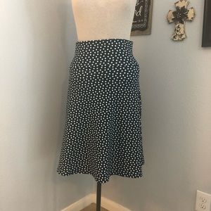 Lularoe skirt turquoise with white dots never worn